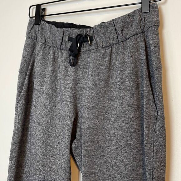 Lululemon Heathered Black On The Fly Pant *28" 4 - Picture 4 of 8